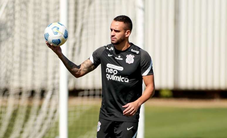 Renato Augusto fez trabalhos com a fisioterapia no treino desta sexta-feira (Foto: Rodrigo Coca/Ag. Corinthians)