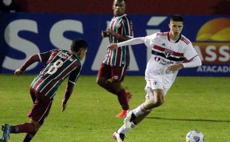 Mateus Amaral, meia do Sub-17 do São Paulo (Foto: Divulgação)