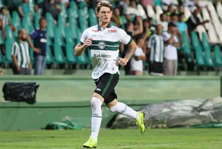 Luiz Henrique joga desde os 13 anos no Coritiba (Foto: Divulgação/Coritiba)