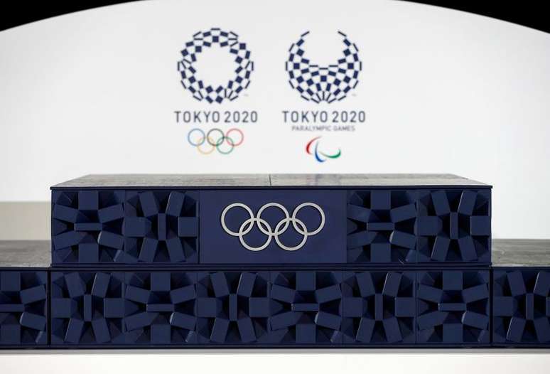 Pódio que será usado na Olimpíada de Tóquio é mostrado na arena Ariake, em Tóquio
03/06/2021 REUTERS/Issei Kato/Pool