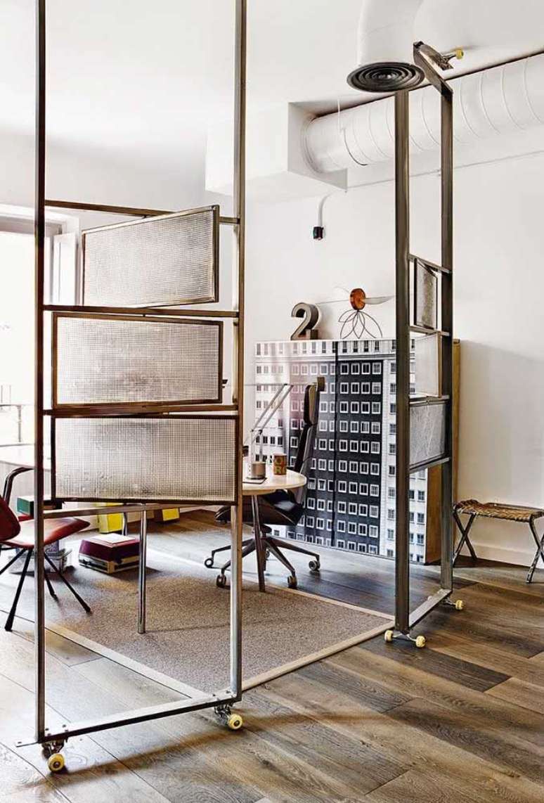 23. Divis&oacute;rias para escrit&oacute;rio pequeno &ndash; Foto Pinterest