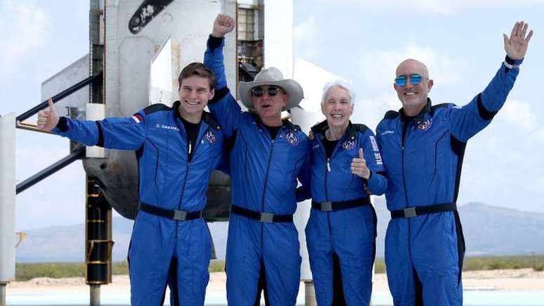 Bezos e a equipe Blue Origin podem não se qualificar como astronautas