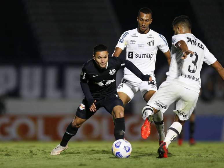 Artur soma oito participações em gol pelo Bragantino nesse Brasileirão. (Foto: Divulgação/Bragantino)