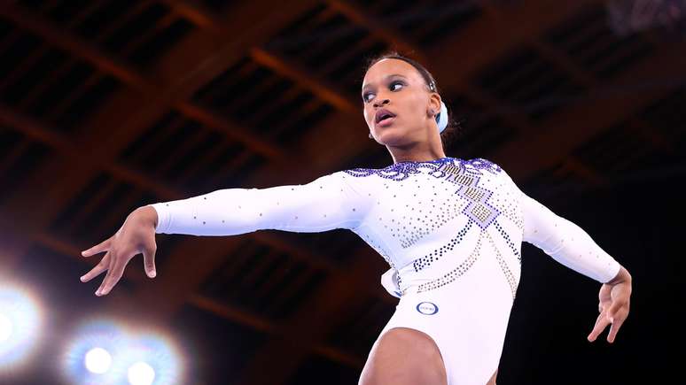 Rebeca Andrade deve ser a grande rival de Biles em Paris 