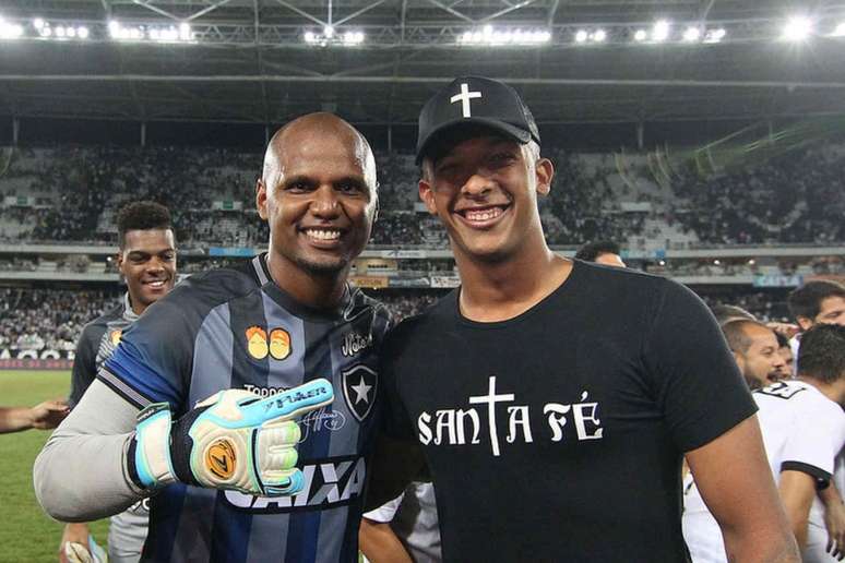 Jefferson e Diego Loureiro, do Botafogo (Foto: Vítor Silva/Botafogo)
