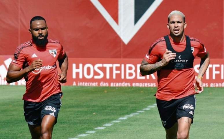Luciano e William treinaram com o elenco do São Paulo (Foto: Erico Leonan/São Paulo FC)