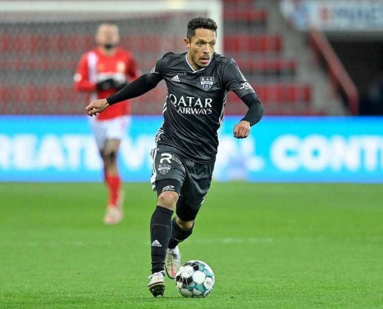 Adriano jogou no Eupen, da Bélgica, na última temporada (Divulgação)