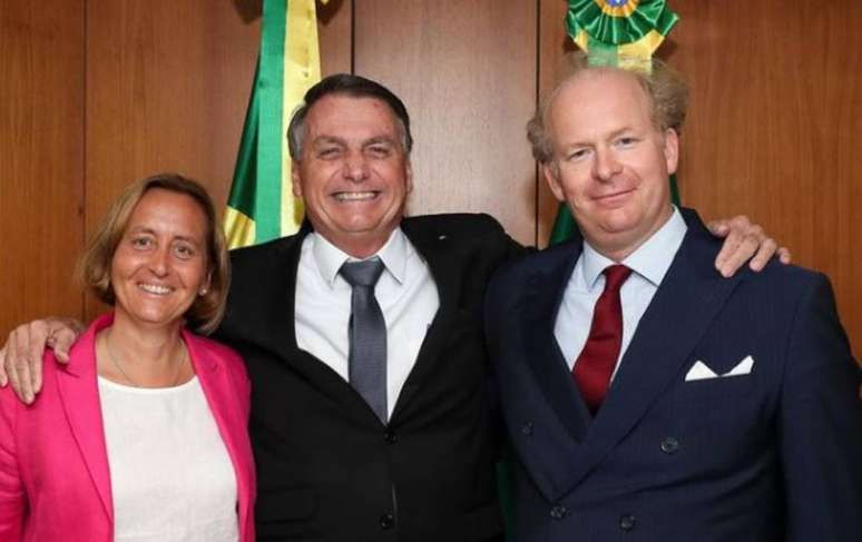 Bolsonaro recebeu parlamentar alemã neonazista no Palácio do Planalto