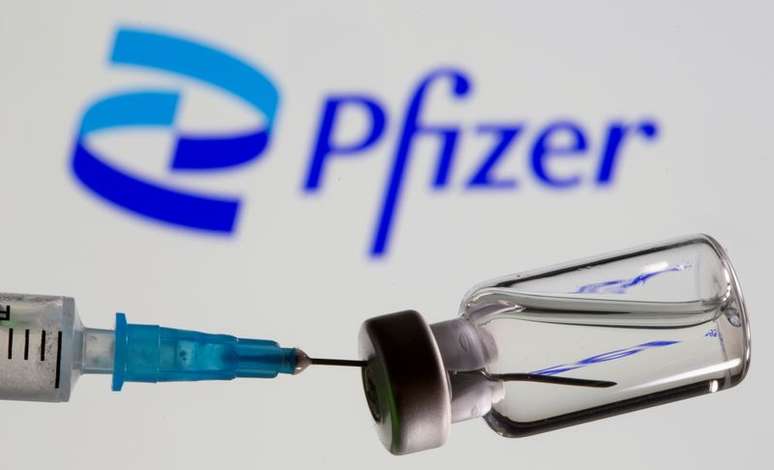 Ilustração de vacina contra Covid-19 da Pfizer
29/6/2021   REUTERS/Dado Ruvic