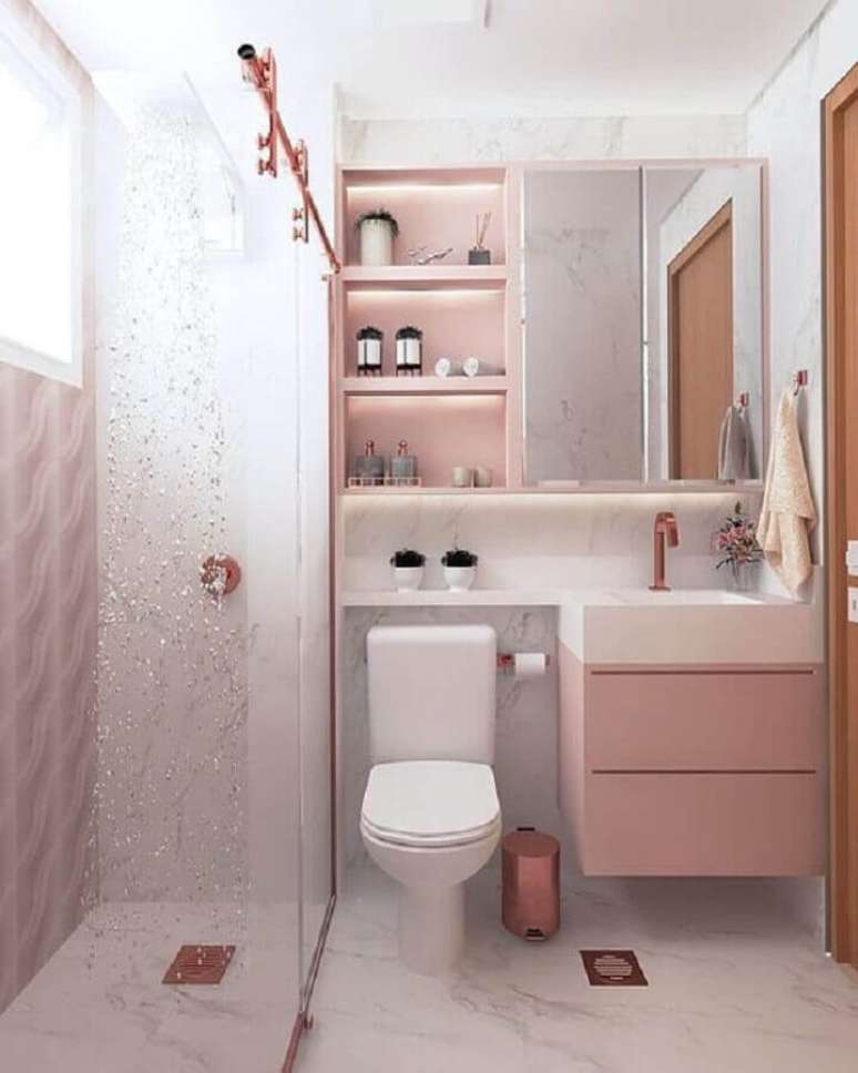 70. Modelo de armário para banheiro pequeno decorado em branco e rosa pastel – Foto Casa Listy