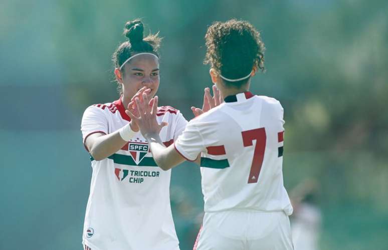 Equipe sub-18 feminina do São Paulo já sabe o calendário da segunda fase do Brasileiro (Foto: Adriano Fontes/CBF)