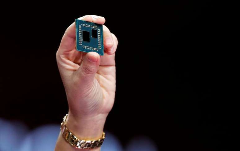 Apresentação de chip da AMD durante conferência em Las Vegas, EUA 
09/01/2019
REUTERS/Steve Marcus