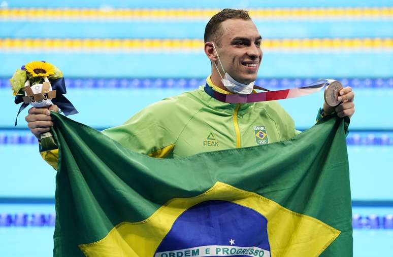 Fernando Scheffer conquista bronze nos 200m livre em Tóquio