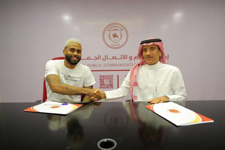 Muralha assinou contrato com clube da Arábia Saudita (Divulgação / Al-Qadisiya)