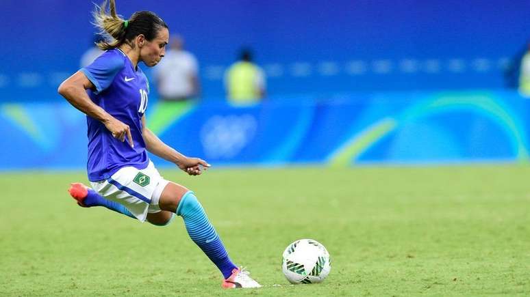 Marta &eacute; capit&atilde; da sele&ccedil;&atilde;o, camisa 10 e j&aacute; marcou gols em todas as partidas da Olimp&iacute;ada de T&oacute;quio at&eacute; agora