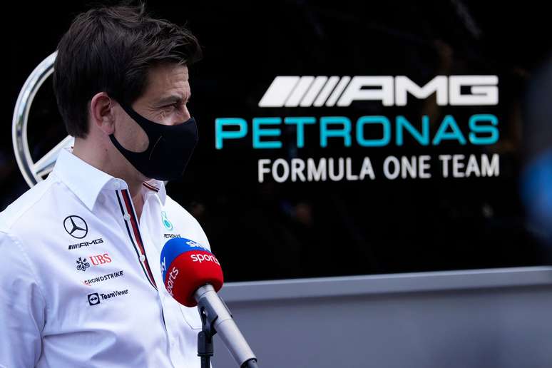 Toto Wolff estava cheio de sorrisos na Inglaterra 