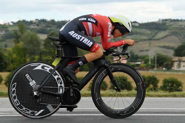 A especialidade de Anna Kiesenhofer &eacute; a competi&ccedil;&atilde;o de contra-rel&oacute;gio, na qual foi tr&ecirc;s vezes campe&atilde; do seu pa&iacute;s