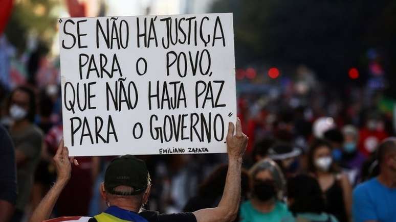 Protesto contra o presidente Jair Bolsonaro no último sábado, em São Paulo; pesquisa aponta sensação de desassistência por parte da população