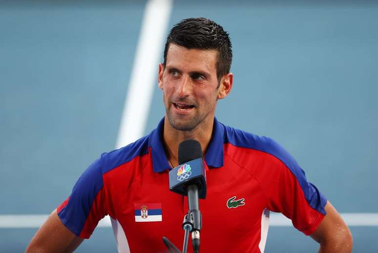 Novak Djokovic fala com a imprensa após vencer partida durante os Jogos de Tóquio
28/07/2021 REUTERS/Mike Segar