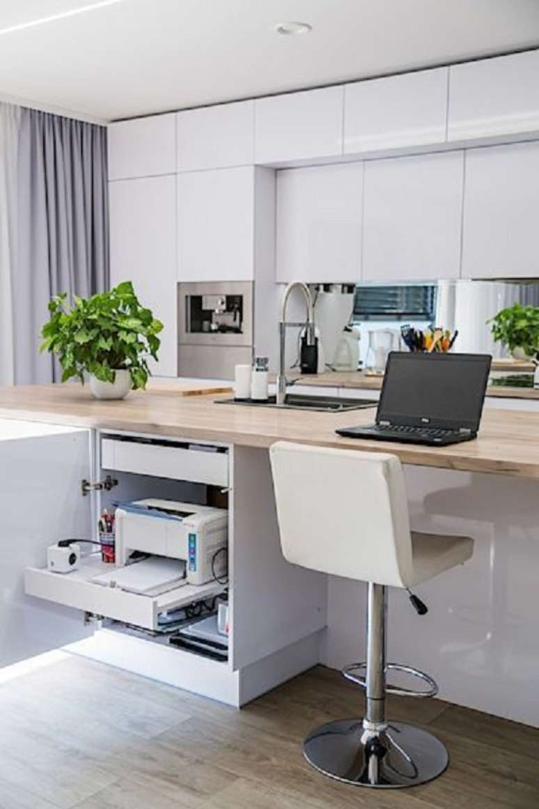 12. Casa com home office na sala e cozinha americana – Foto novinky