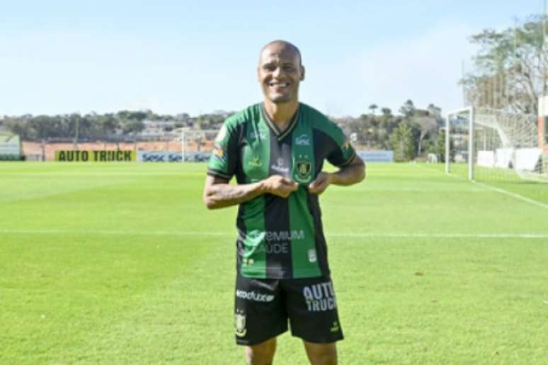 Patric completa a trinca de times de BH defendidos por ele, já que também atuou por Atlético-MG e Cruzeiro-(Mourão Panda/América-MG)