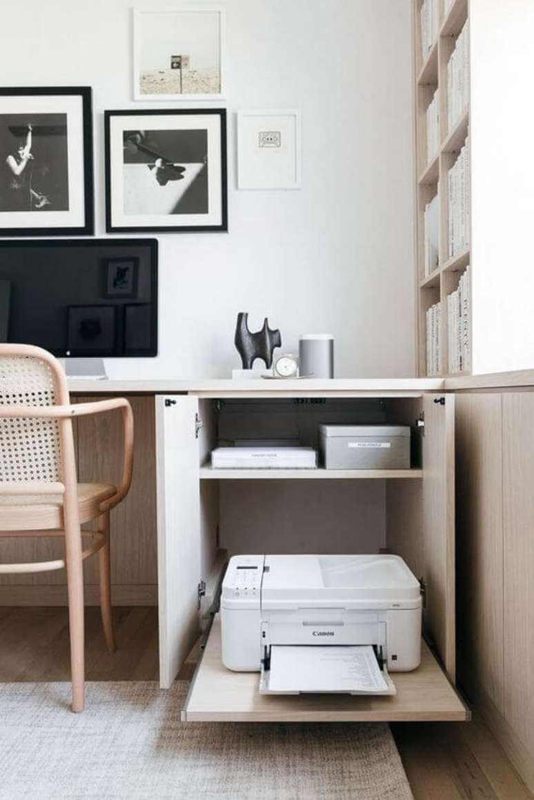 66. Arm&aacute;rio de escrit&oacute;rio baixo com impressora escondida &ndash; Foto Pinterest