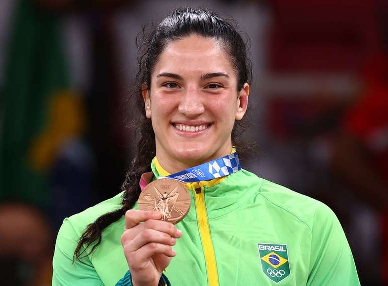 Mayra Aguiar mostra medalha de bronze conquistada no judô na Olimpíada de Tóquio
29/07/2021 REUTERS/Sergio Perez