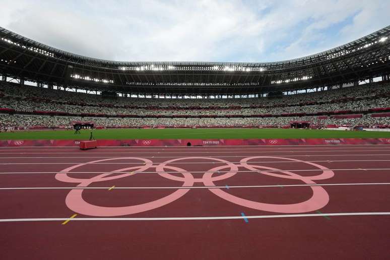 Anéis olímpicos na pista de atletismo do Estádio Nacional em Tóquio
Kirby Lee-USA TODAY Sports via Reuters