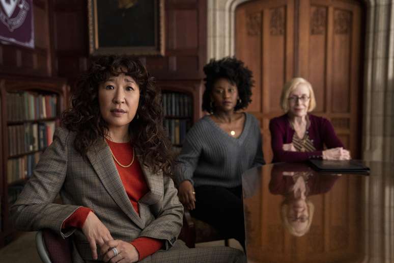 Sandra Oh interpreta a primeira mulher n&atilde;o-branca a se tornar chefe em uma grande universidade