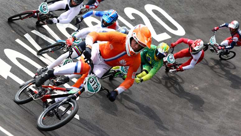 Renato Rezende termina em 7º nas semifinais do ciclismo BMX