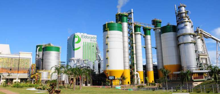 Eldorado Brasil Celulose informou tem a transferência do controle da companhia para a Paper Excellence suspensa