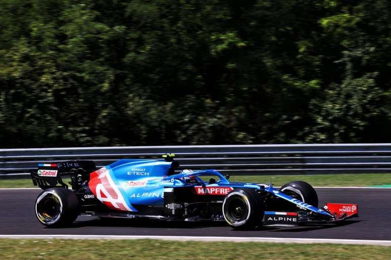 Esteban Ocon foi ao Q3 em Hungaroring 