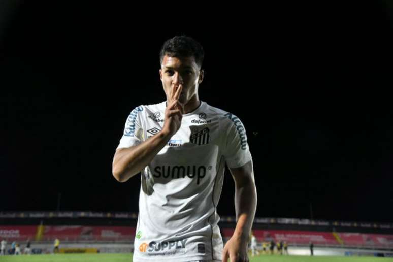 Marcos Leonardo deve ser a novidade na equipe titular do Santos neste domingo (FOTO: Ivan Storti/SantosFC)