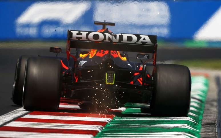 Max Verstappen admitiu que a Red Bull ficou atrás da Mercedes em Hungaroring 