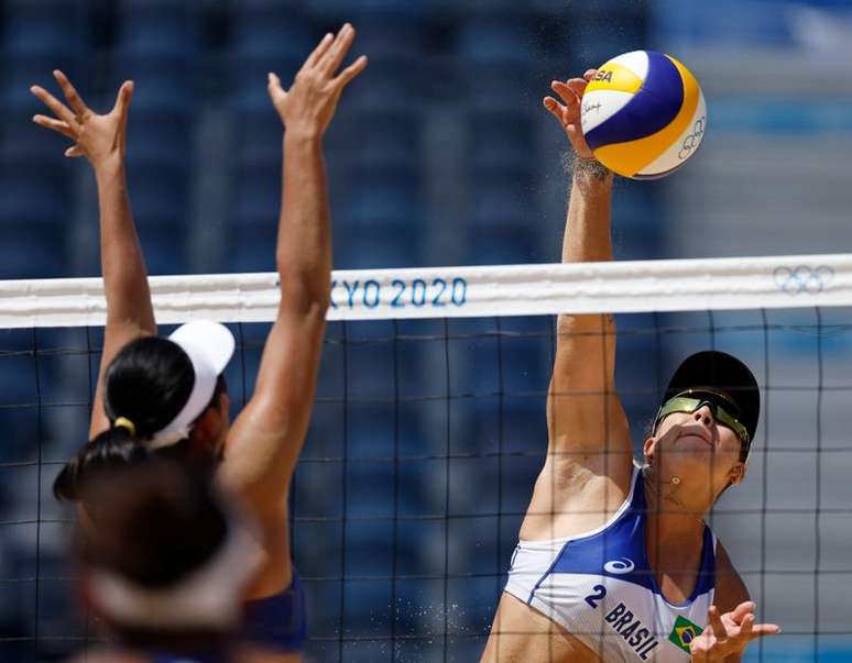 Rebecca durante jogo em T&oacute;quio
 1/8/2021  REUTERS/John Sibley