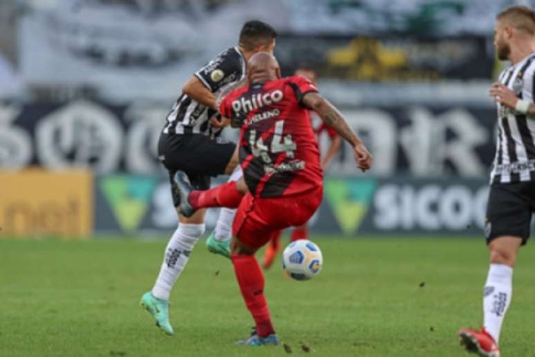 O alvinegro chegou à sua sétima vitória seguida no Brasileirão ao bater o time paranaense-(Pedro Souza/Atlético-MG)