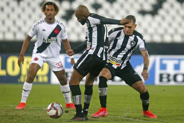 'Espero ajudar ao máximo o Botafogo', diz Chay, autor do primeiro gol do Botafogo (Foto: Vítor Silva / BFR)