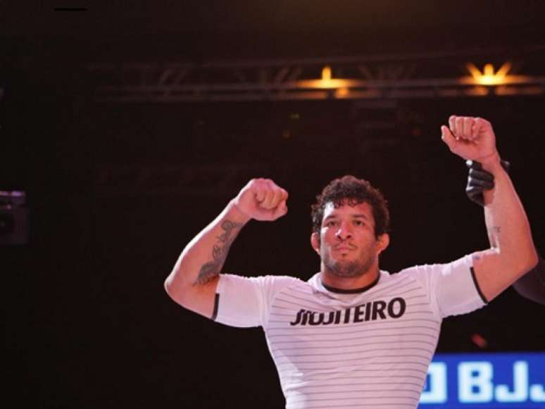 Lucas Hulk finalizou Leandro Lo e conquistou o GP No-Gi do BJJBET (Foto: Dai Bueno/TATAME)