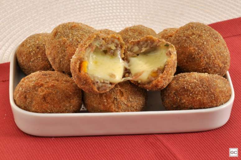 Guia da Cozinha - Croquete de carne moída e queijo