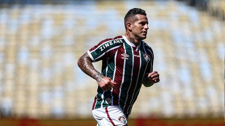 Raúl Bobadilla está fora da partida contra o Cerro Porteño após testar positivo (LUCAS MERÇON / FLUMINENSE F.C.)