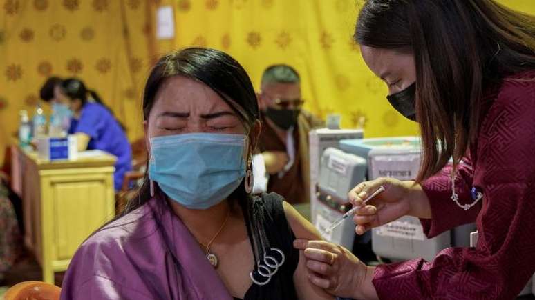 Mais de 3,5 mil agentes de vacinação foram destacados para imunizar uma população de 800 mil