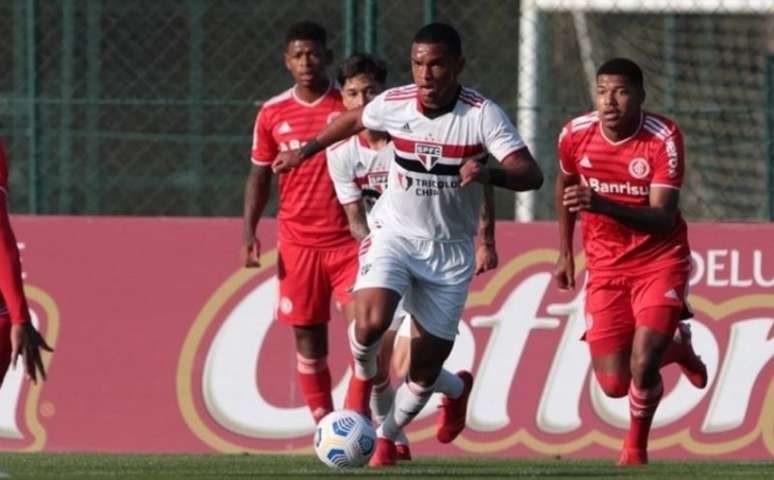 Atacante Juan é destaque do time Sub-20 do São Paulo(Foto: Rubens Chiri/ saopaulofc.net)