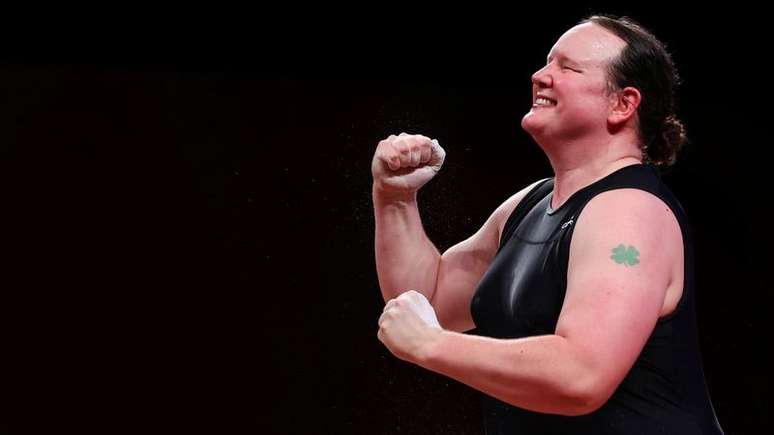 Levantadora de peso neo-zelandesa Laurel Hubbard compete durante Olimpíada de Tóquio
02/08/2021 REUTERS/Edgard Garrido