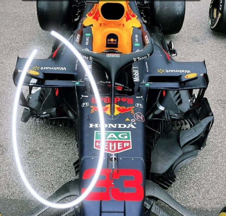 O carro danificado de Max Verstappen no GP da Hungria 