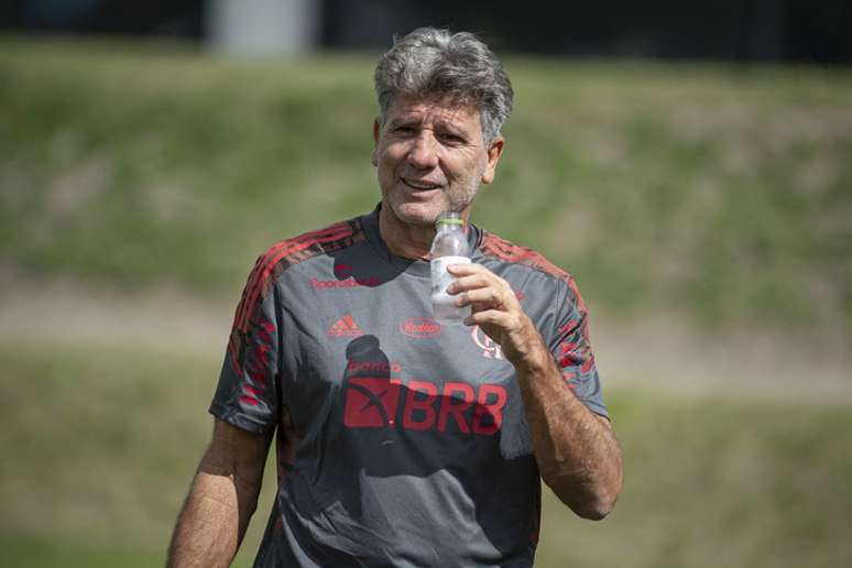 Renato Gaúcho comandou atividade do grupo principal, que fica no Rio de Janeiro (Foto: Alexandre Vidal/Flamengo)