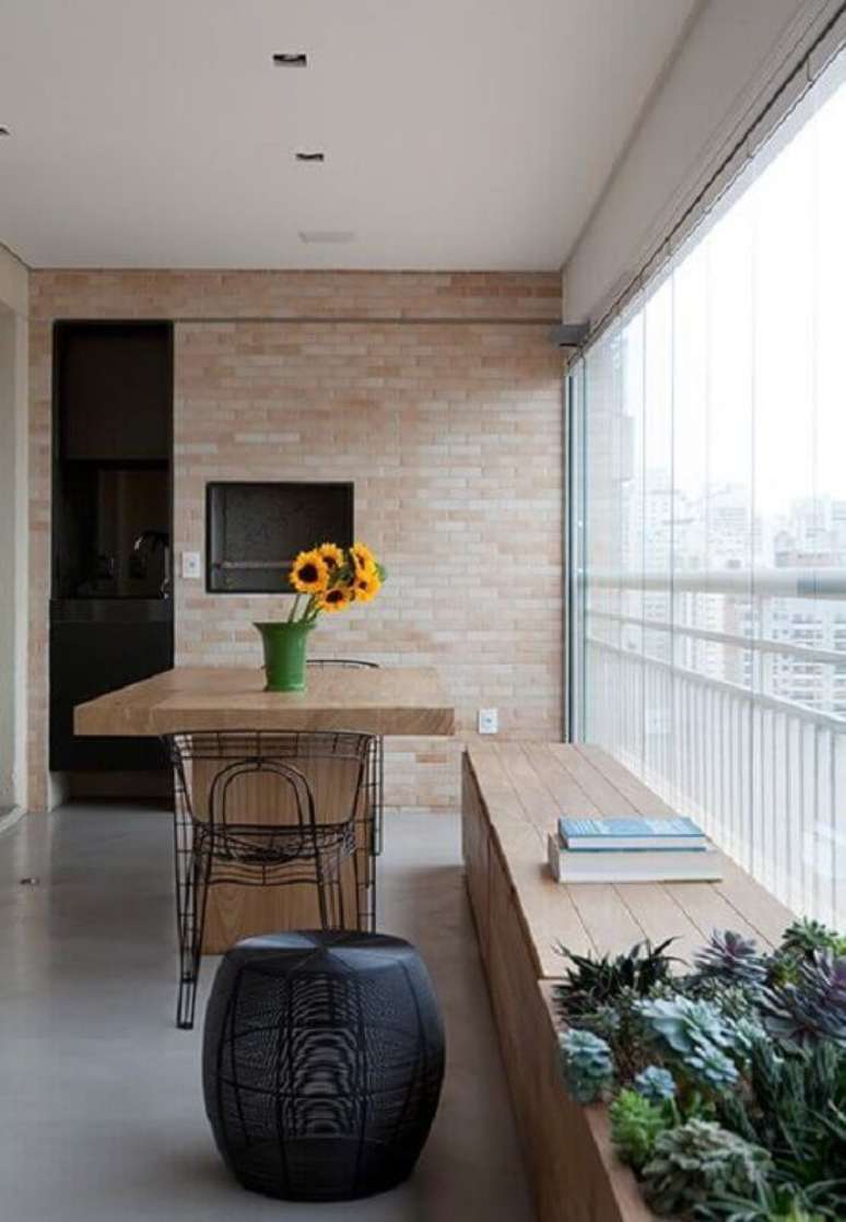 60. Revestimento tijolinho à vista para decoração de apartamento com varanda gourmet – Foto: Pinterest