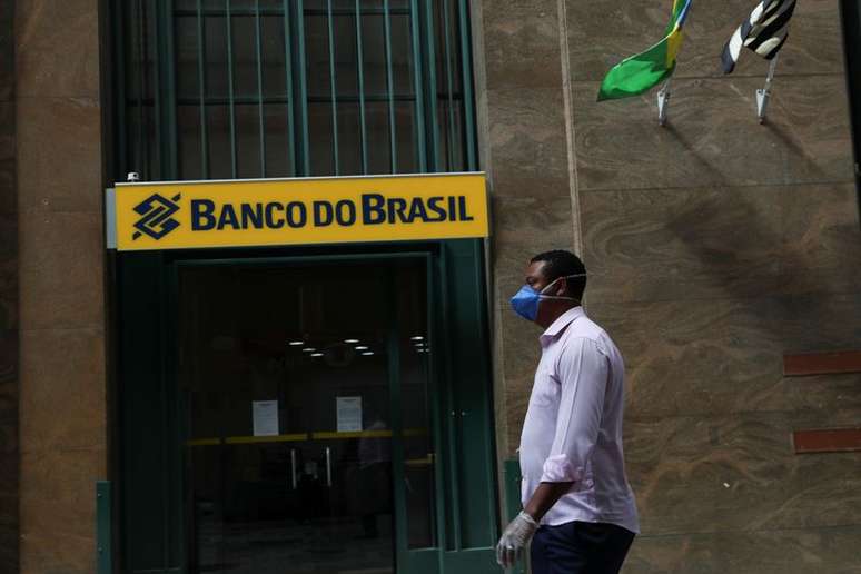 Vista externa de agência do Banco do Brasil. 24/3/2020. REUTERS/Amanda Perobelli