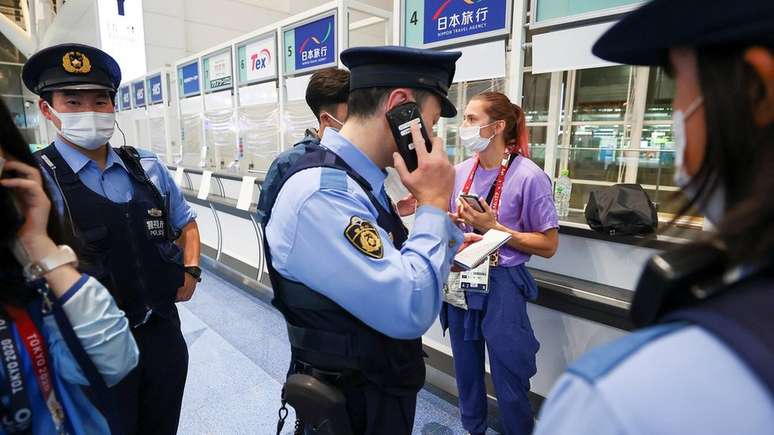 A atleta solicitou ajuda policial no terminal do aeroporto