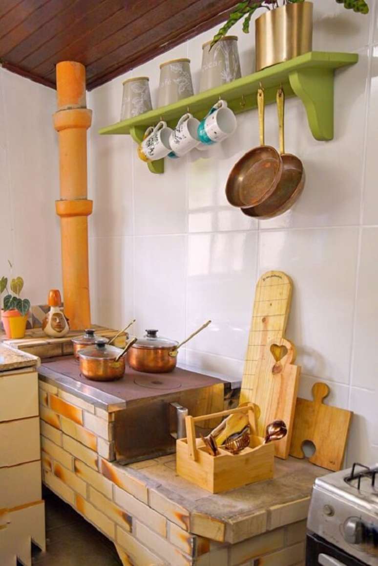 27. &Aacute;rea gourmet com fog&atilde;o a lenha revestido com tijolinho &ndash; Foto Pinterest