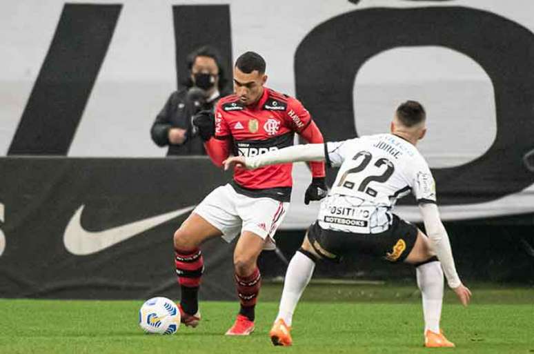 Sem público, Corinthians e Flamengo se enfrentaram no último domingo (1º) (Foto: Alexandre Vidal / Flamengo)